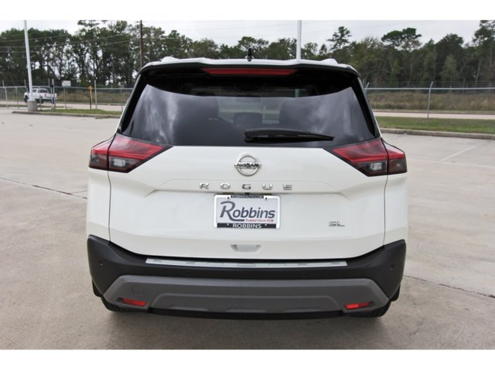 2021 Nissan Rogue SL White at TX Auto Group