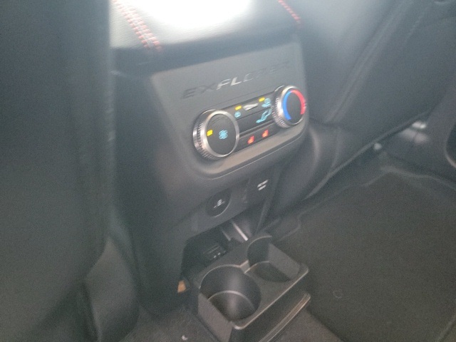 2025 Ford Explorer ST photo 4
