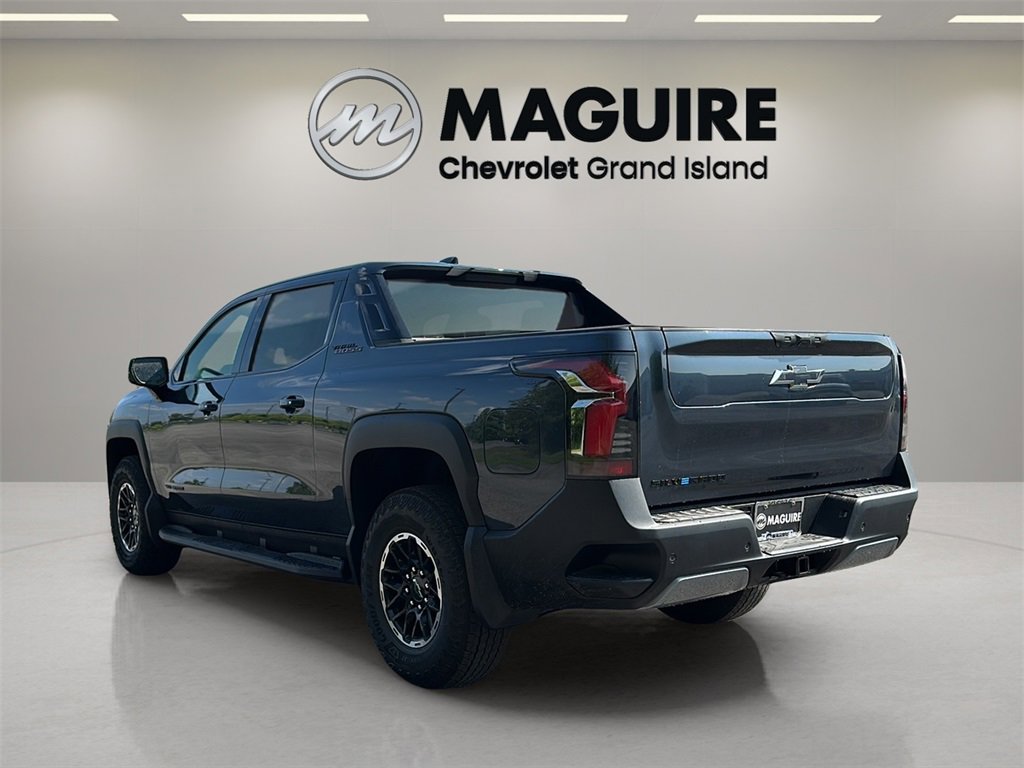2026 Chevrolet Silverado EV Trail Boss photo 4