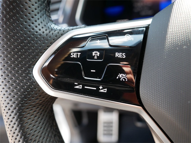 2023 Volkswagen Tiguan SE R-Line Black photo 24