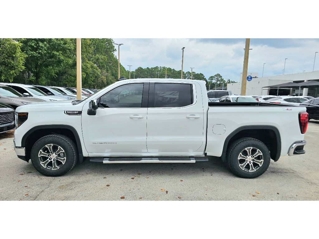 2026 Gmc Sierra 1500 SLE photo 3