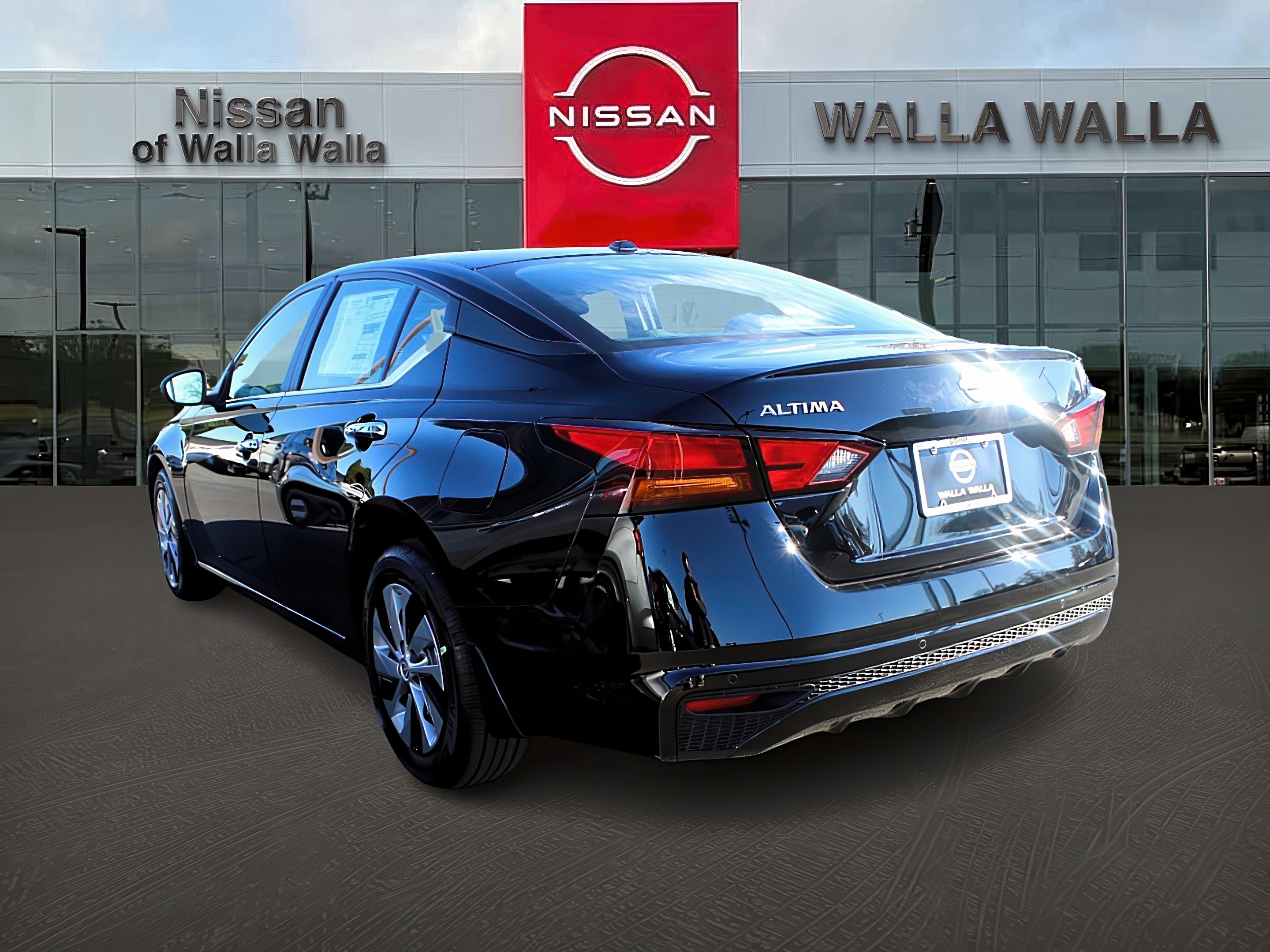 2025 Nissan Altima S photo 4