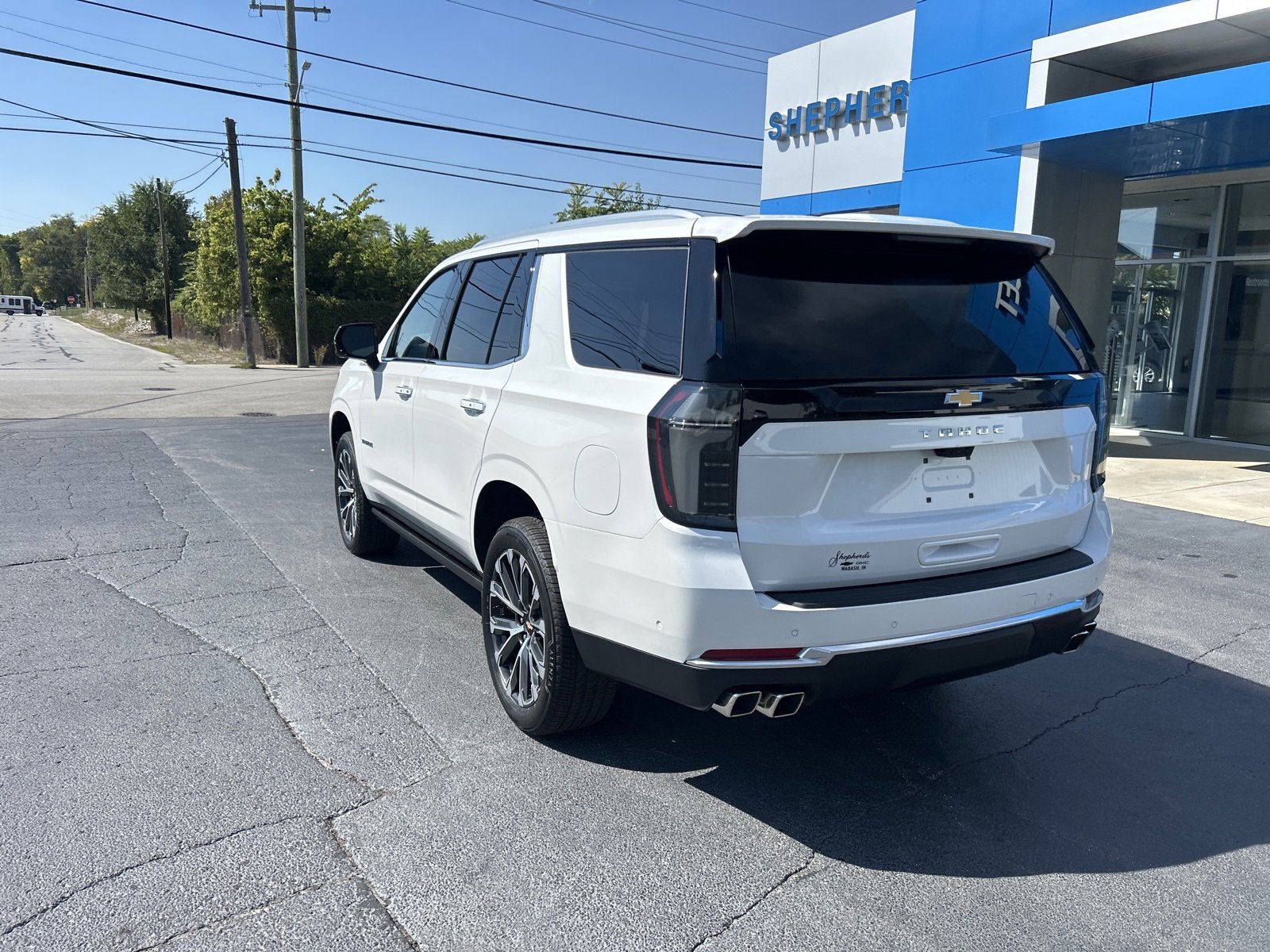 2025 Chevrolet Tahoe High Country photo 3