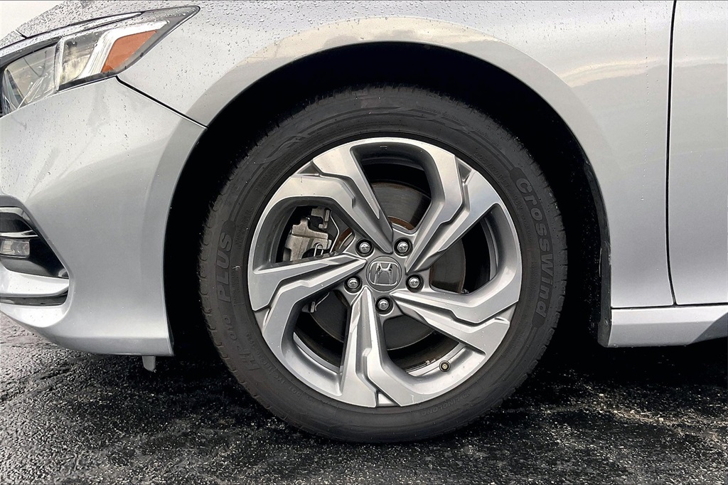 2018 Honda Accord EX-L 2.0T photo 8