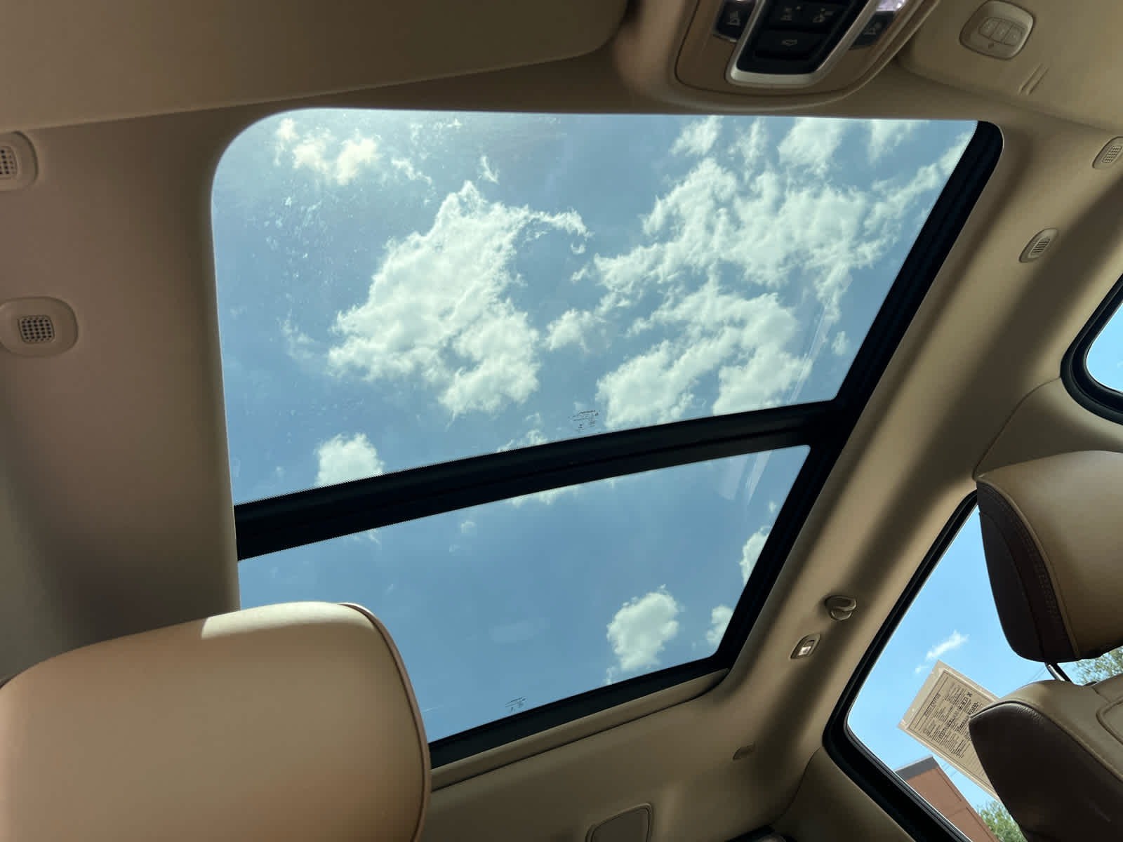 2020 Ram 1500 Longhorn photo 14