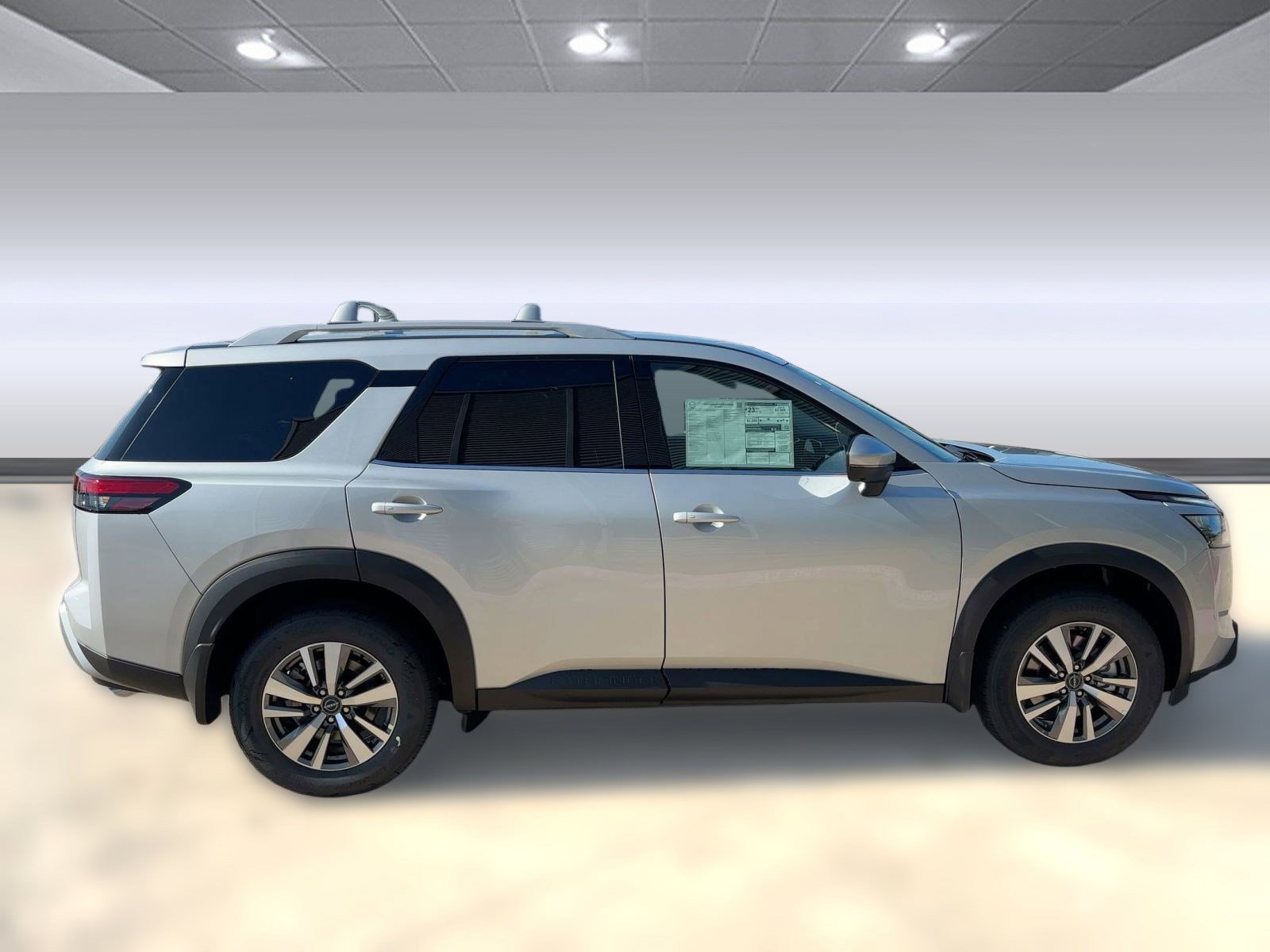 2025 Nissan Pathfinder SL photo 8