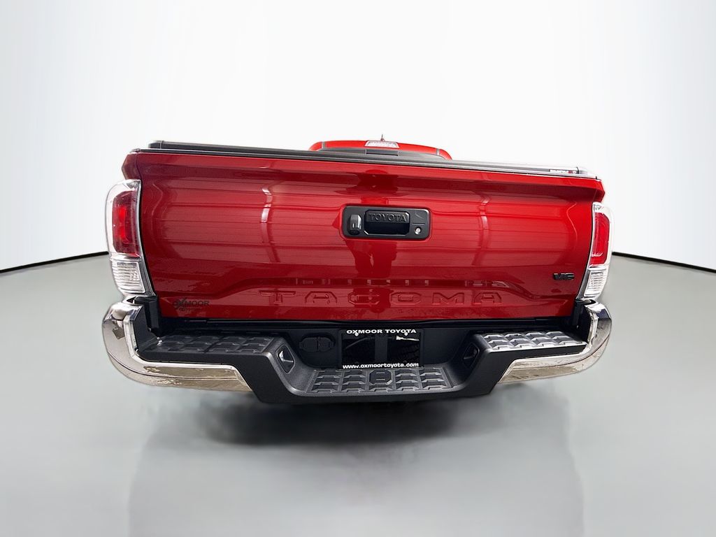 2023 Toyota Tacoma TRD 4x4 photo 3