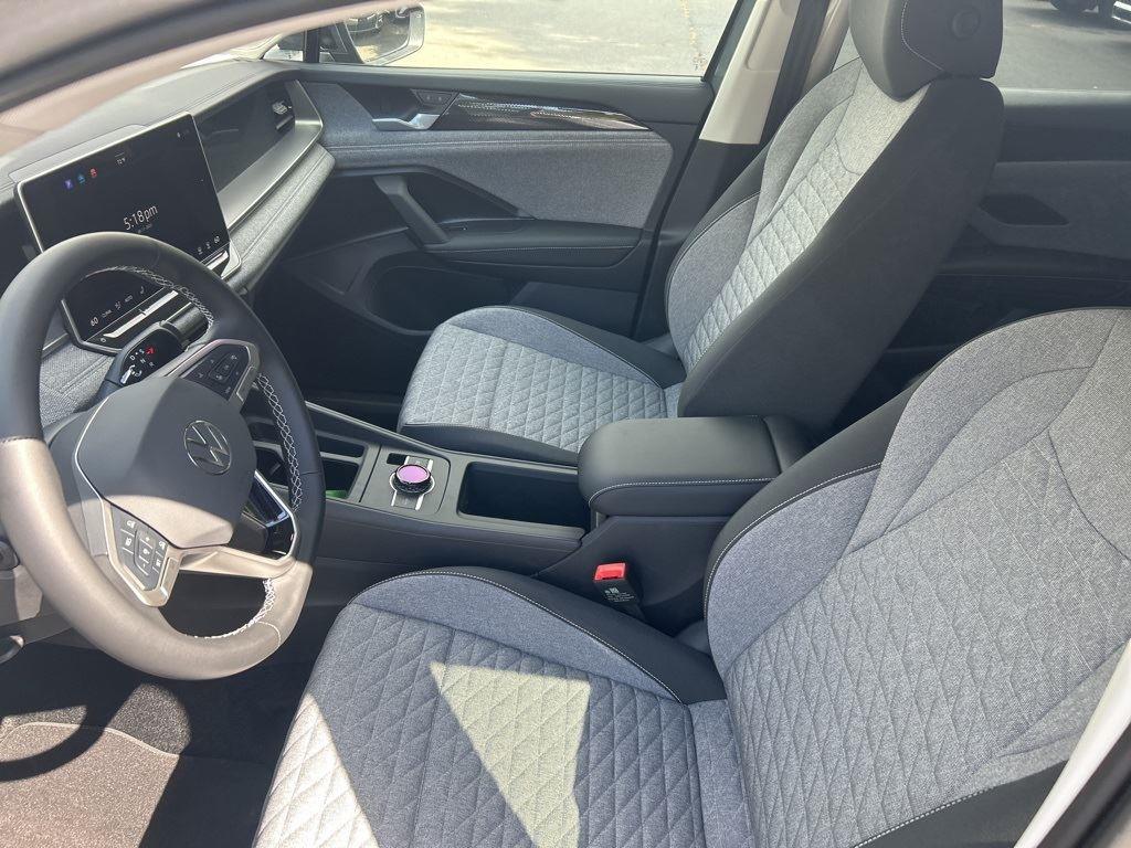 2025 Volkswagen Tiguan S photo 7