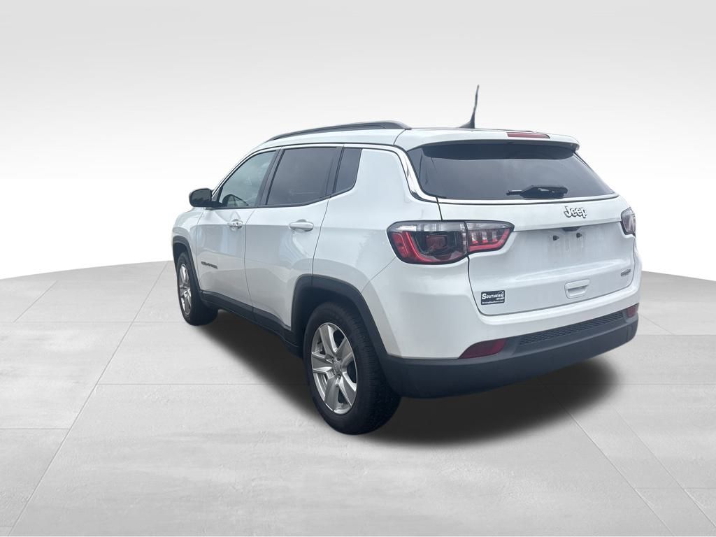2022 Jeep Compass Latitude photo 21