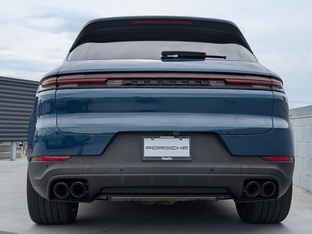 2024 Porsche Cayenne photo 9