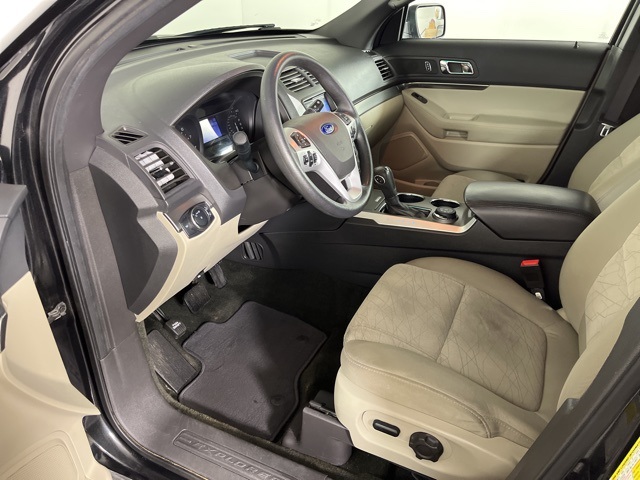 2013 Ford Explorer Base photo 12