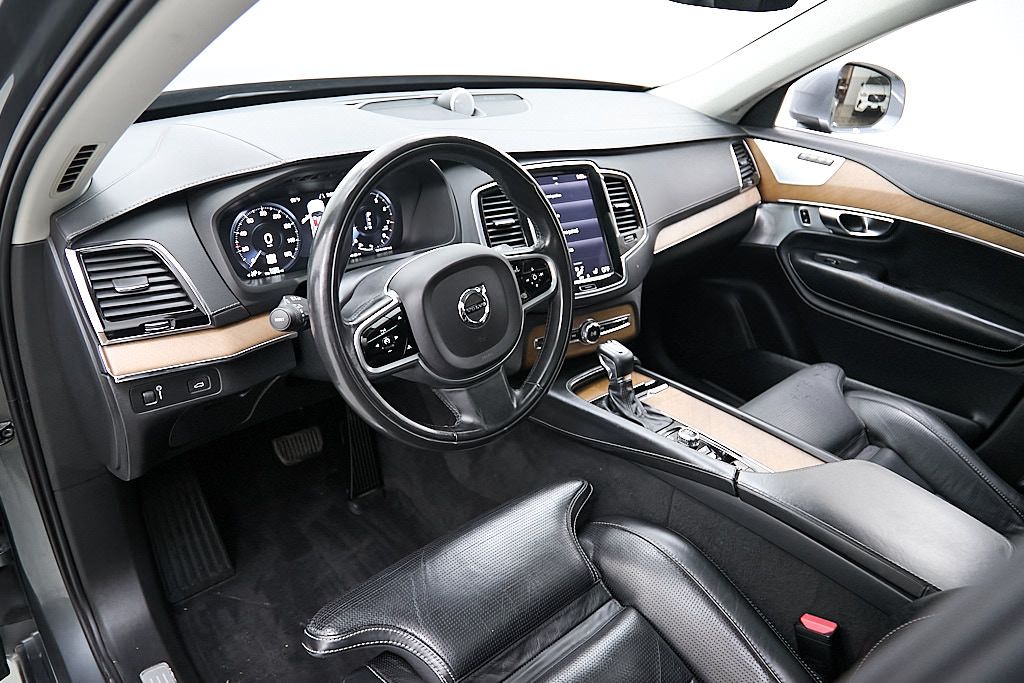 2018 VOLVO XC90 - Image 11