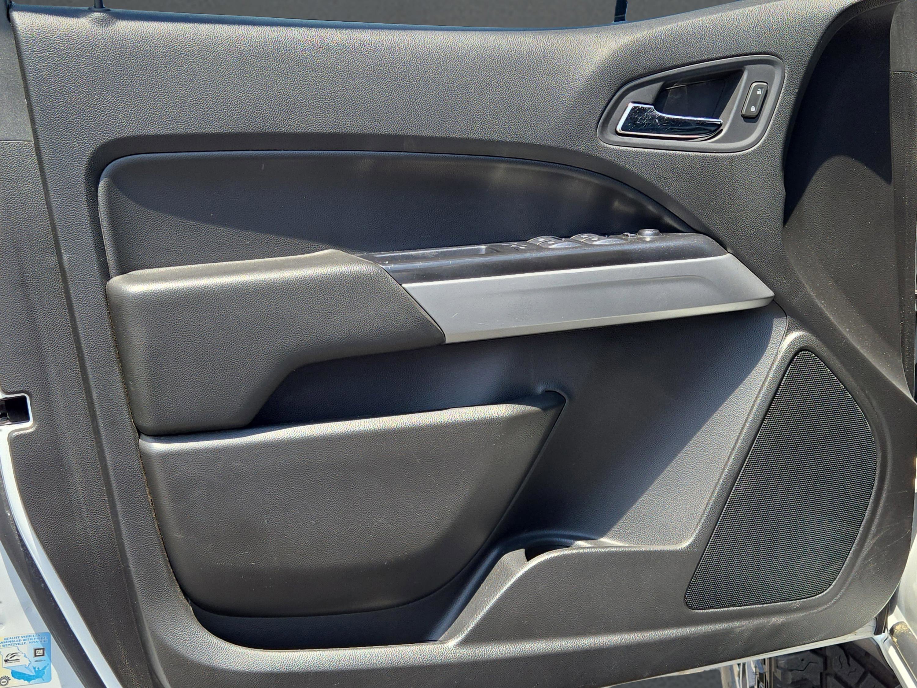 2019 Chevrolet Colorado ZR2 photo 14