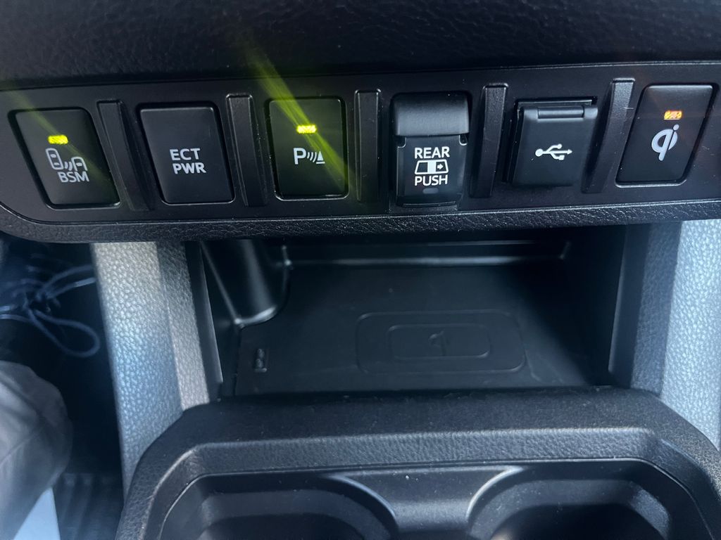 2022 Toyota Tacoma TRD Pro photo 27