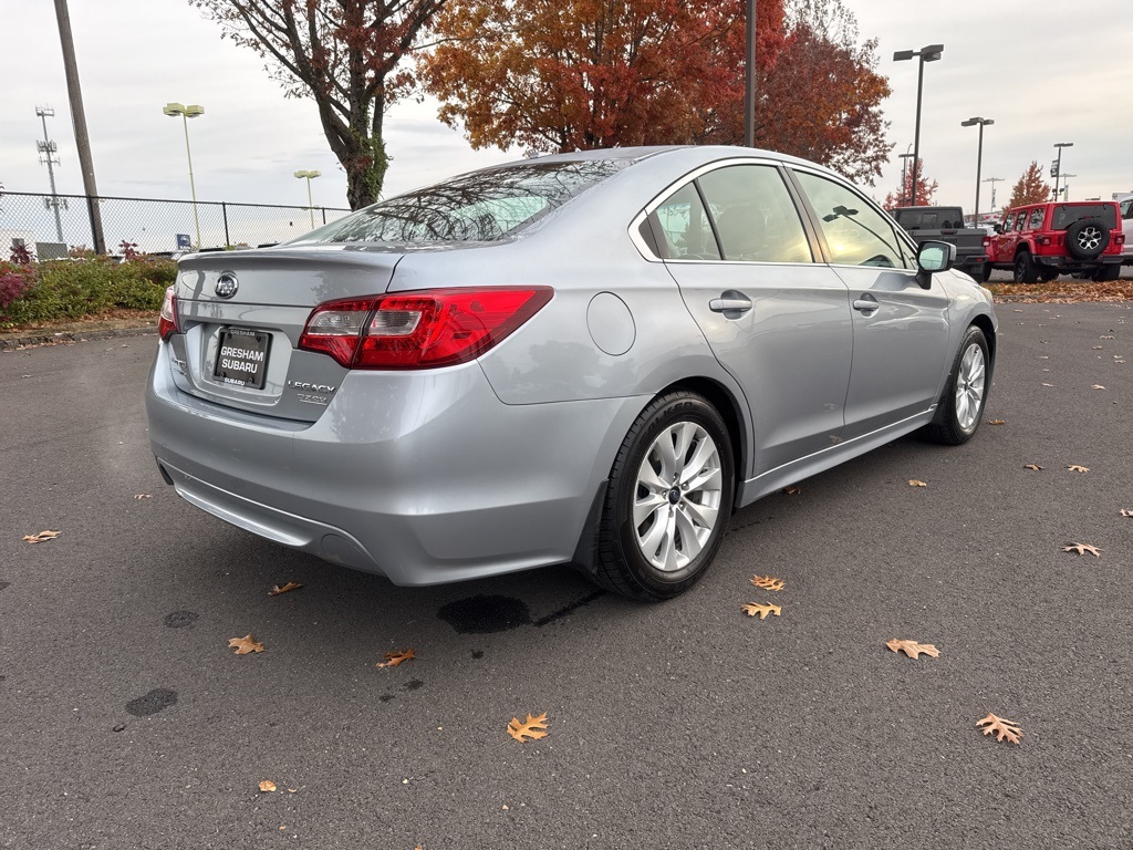 2015 Subaru Legacy 2.5i photo 4
