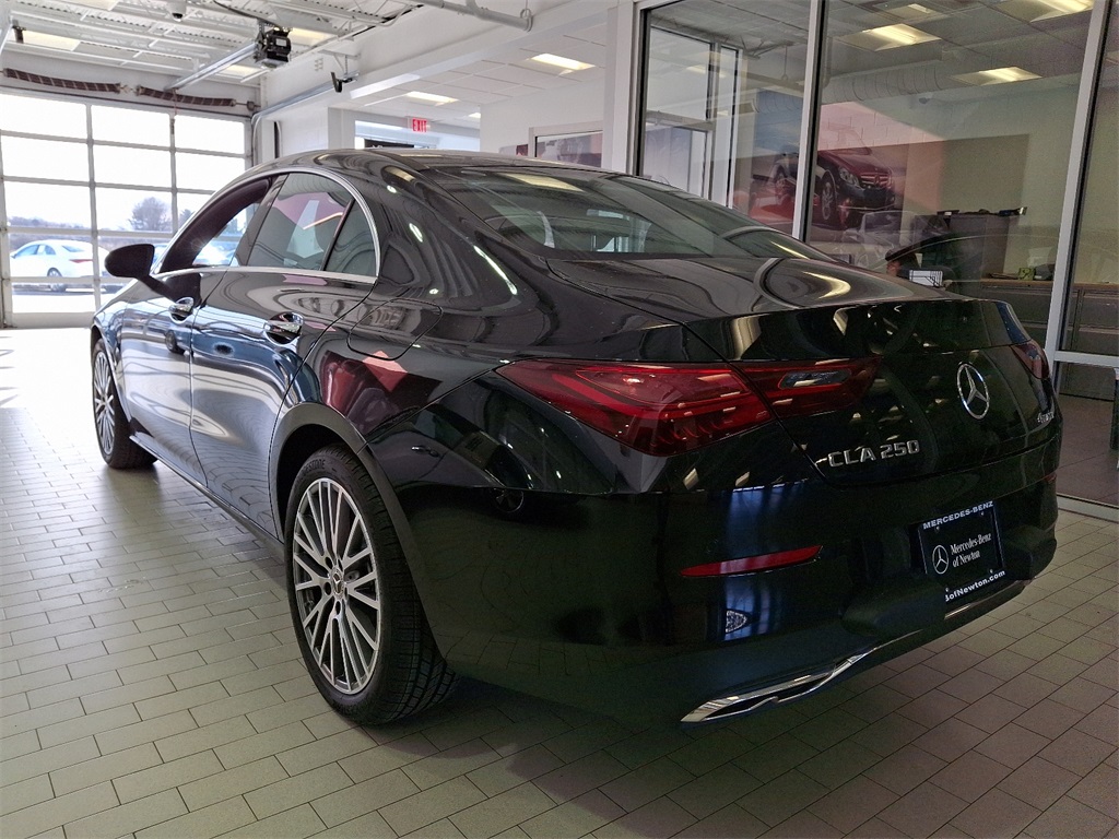 2025 Mercedes Benz CLA 250 photo 3