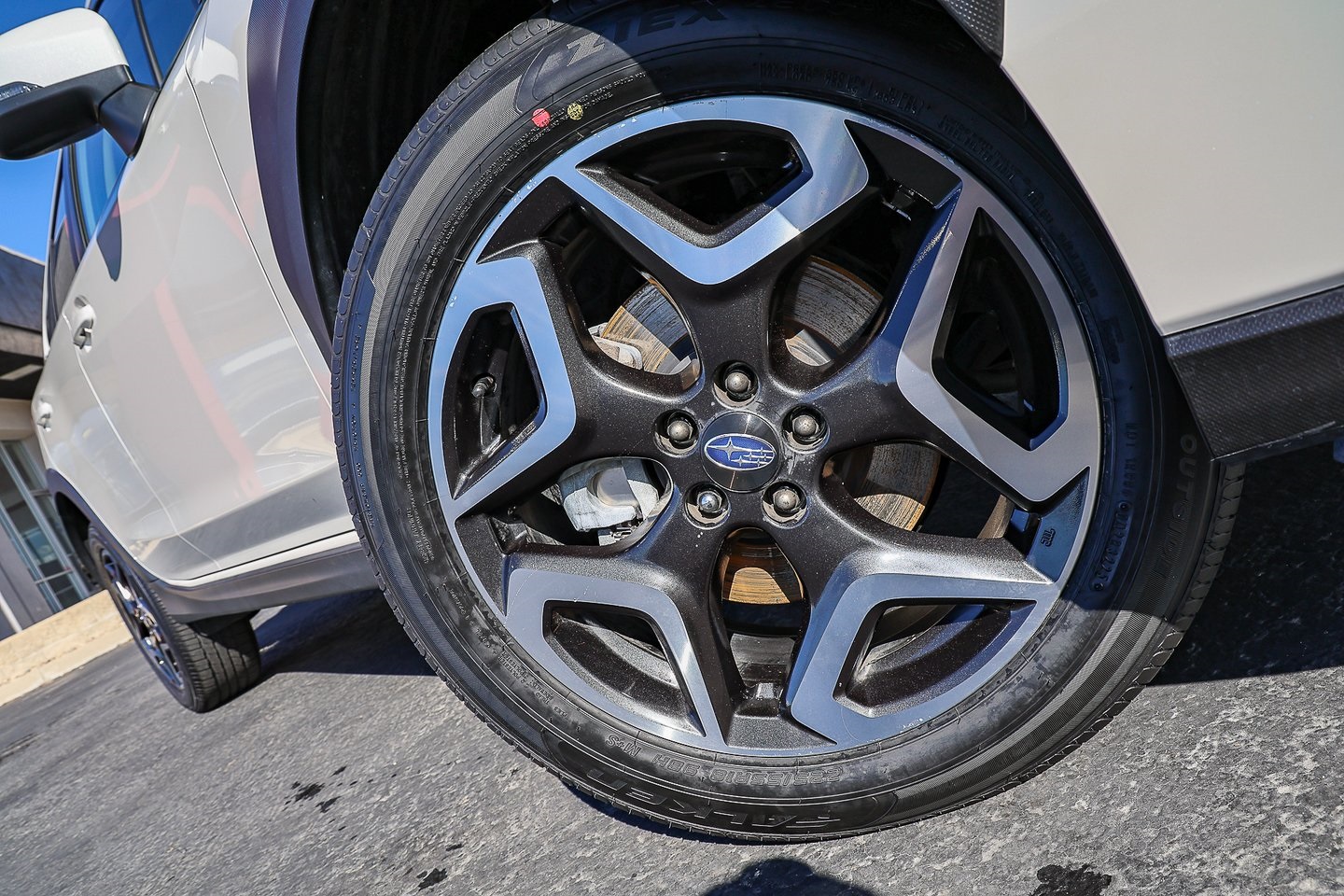 2019 Subaru Crosstrek 2.0i Limited photo 2