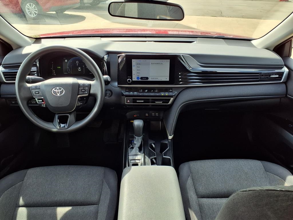 2025 Toyota Camry LE photo 4