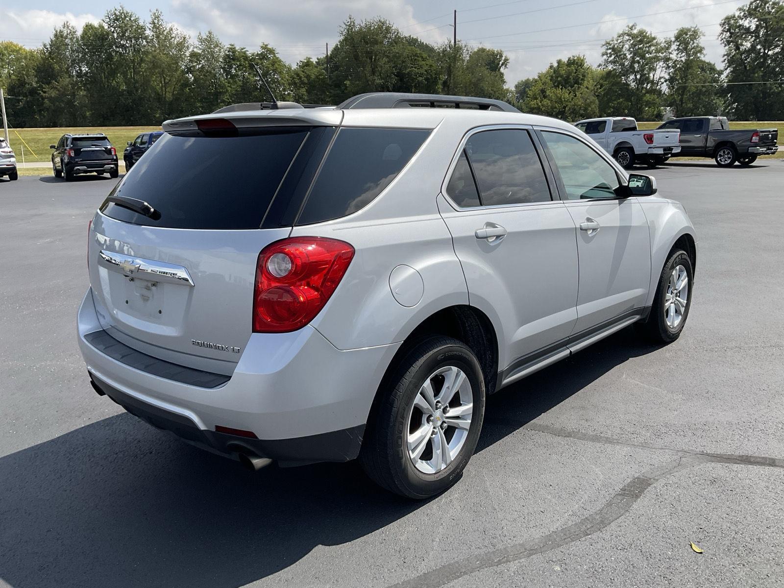 2015 Chevrolet Equinox LT photo 3