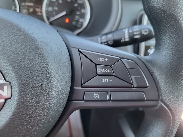 2025 Nissan Kicks Play S photo 17