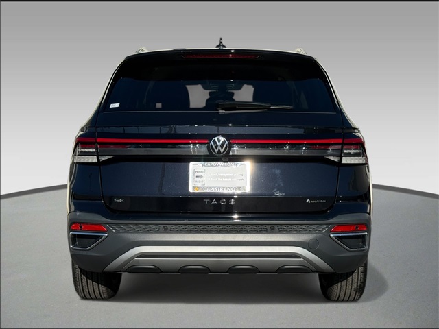 2025 Volkswagen Taos SE photo 3