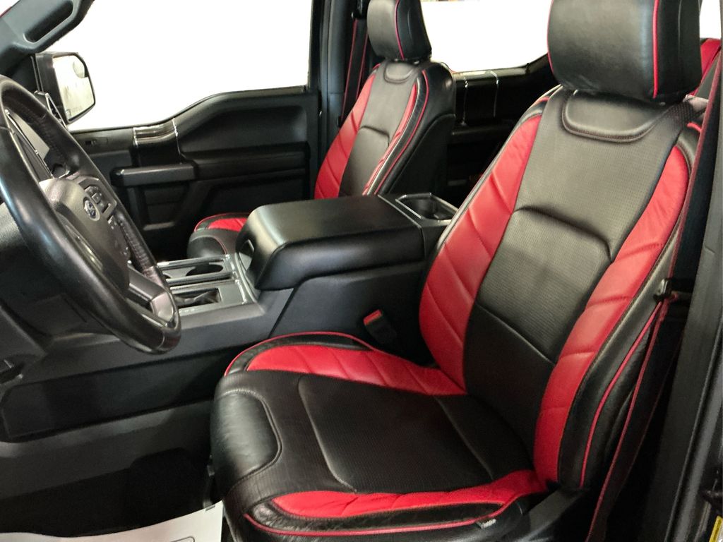 2018 Ford F-150 XLT photo 17