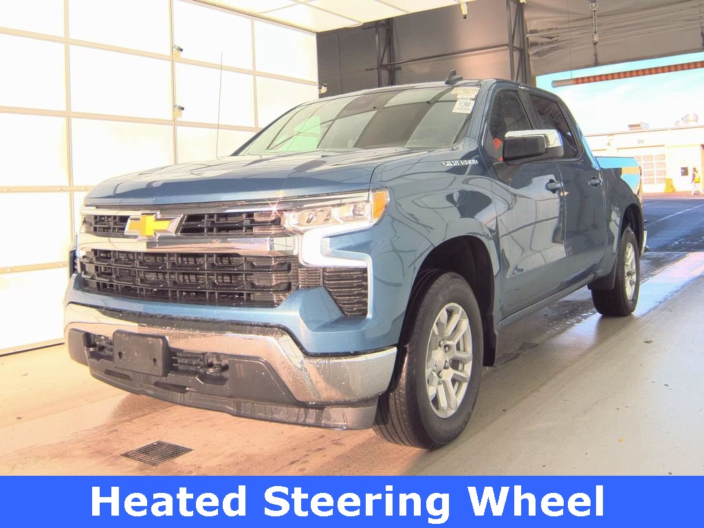 2024 Chevrolet Silverado 1500 LT's photo