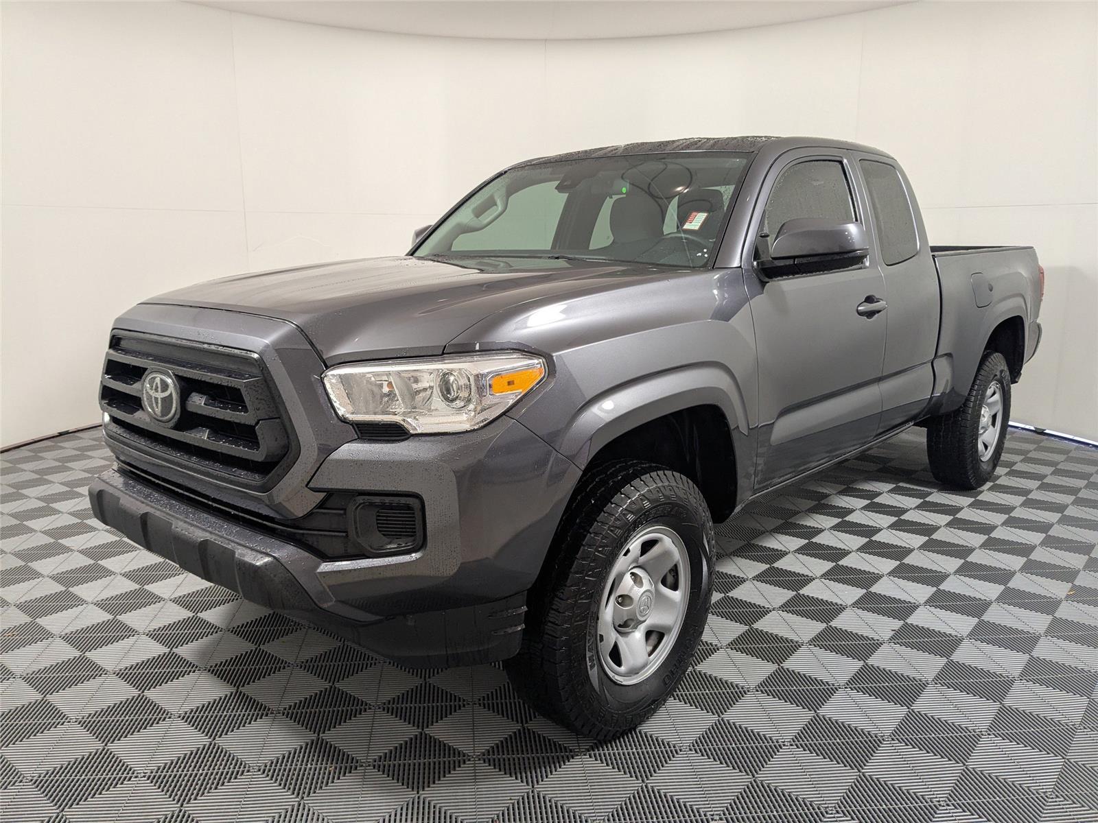2023 Toyota Tacoma SR's photo