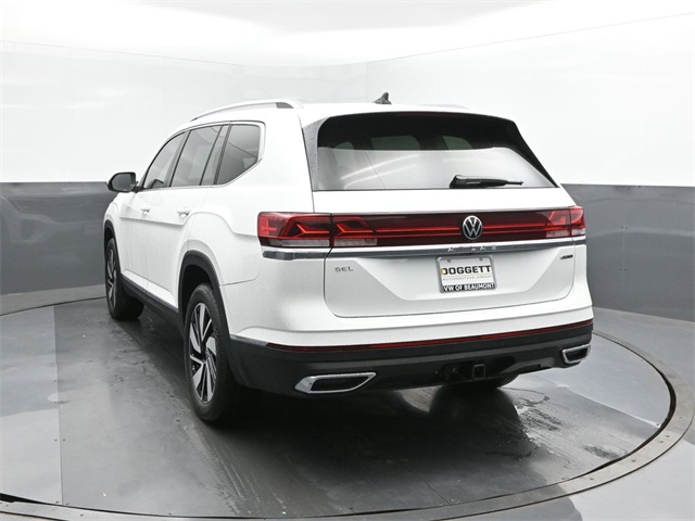 2025 Volkswagen Atlas SEL photo 8