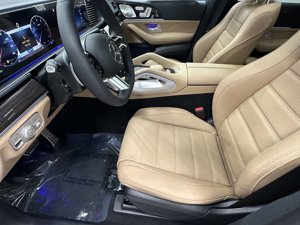 2026 Mercedes Benz GLS 450 4MATIC photo 9
