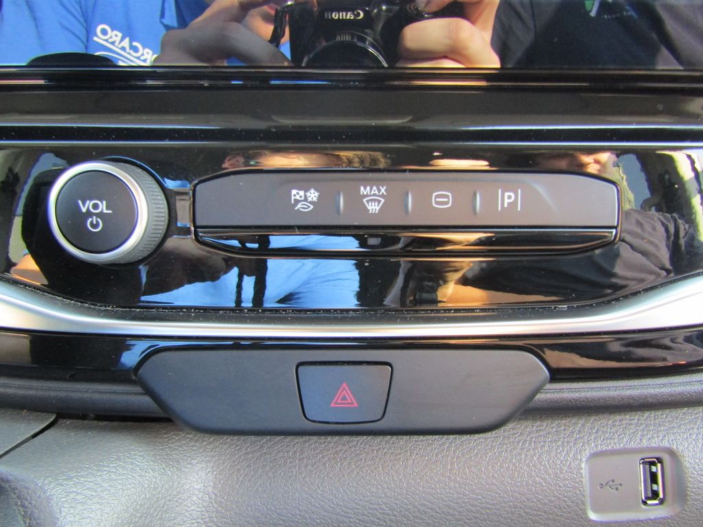 2023 Ford Transit photo 22