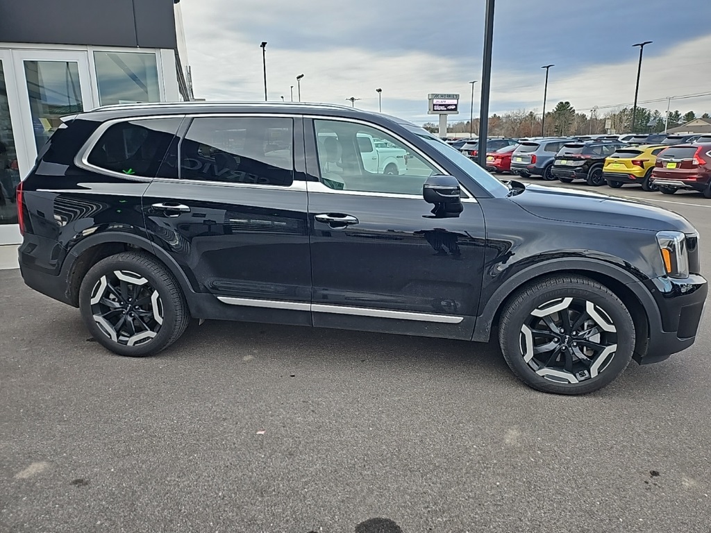 2023 Kia Telluride S photo 4