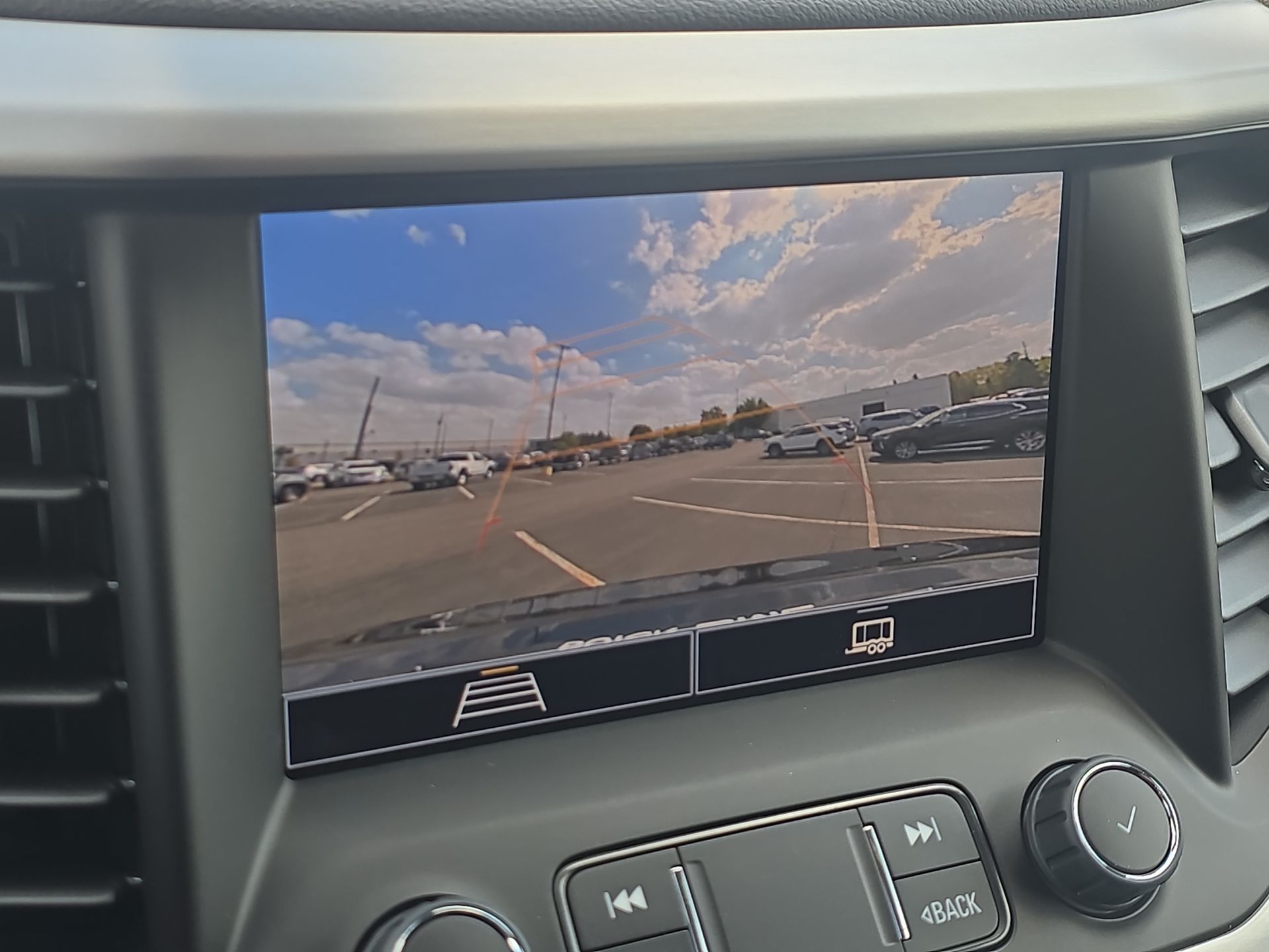 2023 Gmc Acadia SLE photo 46