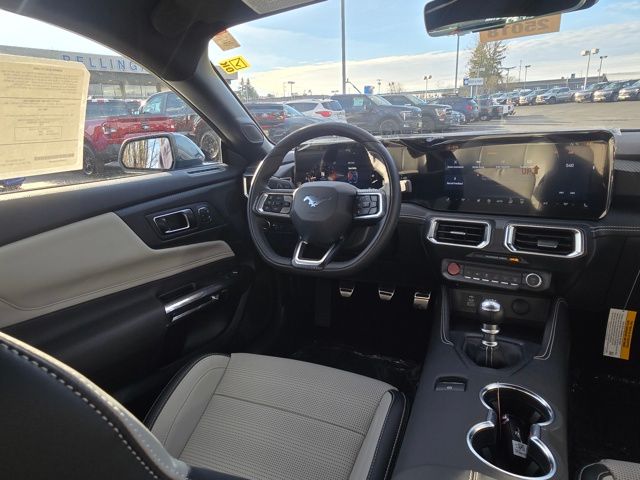 2025 Ford Mustang GT Premium photo 23