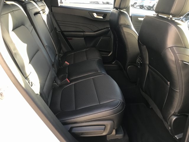 2024 Ford Escape Hybrid Platinum photo 17