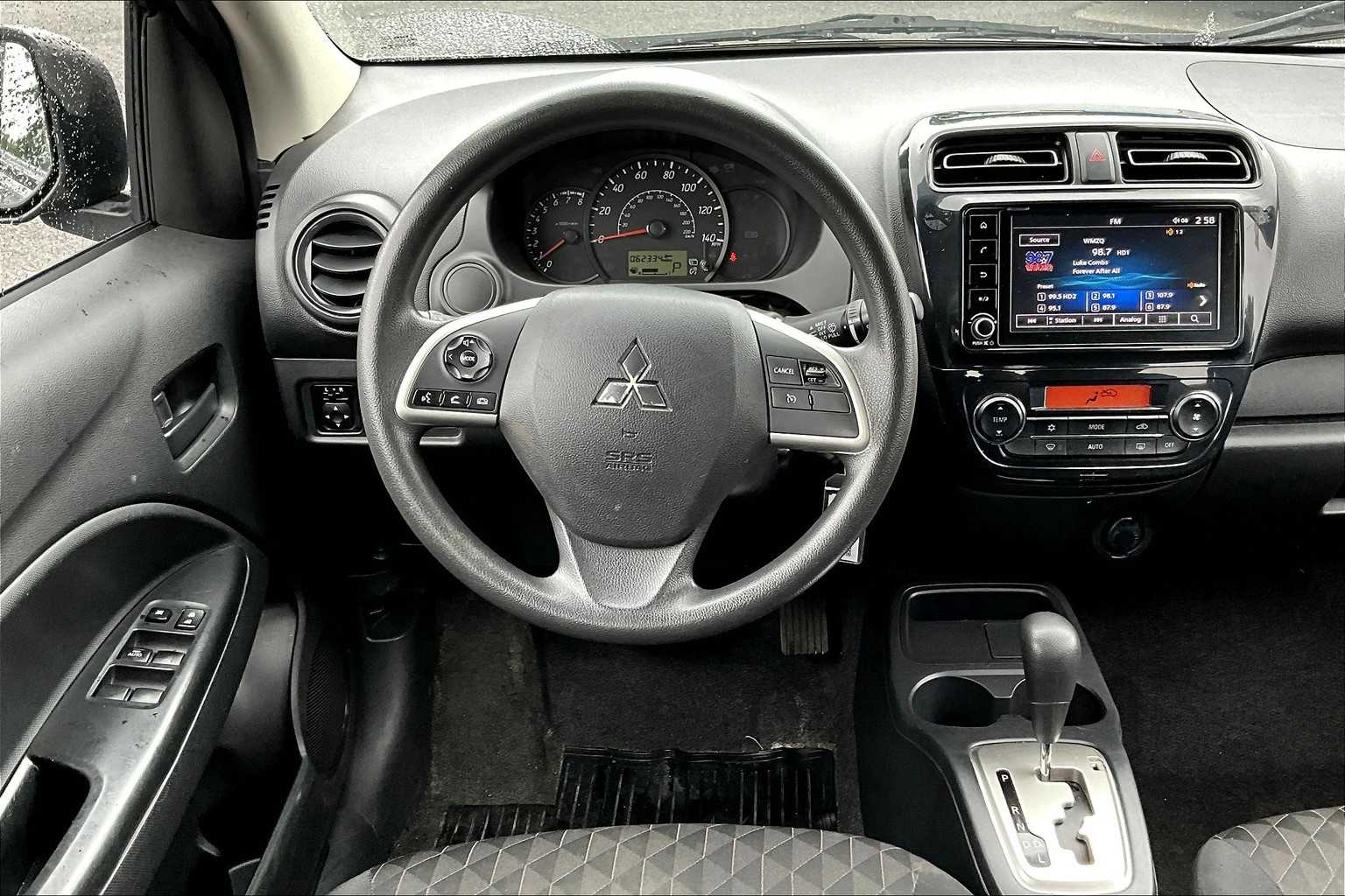 2022 Mitsubishi Mirage ES photo 5