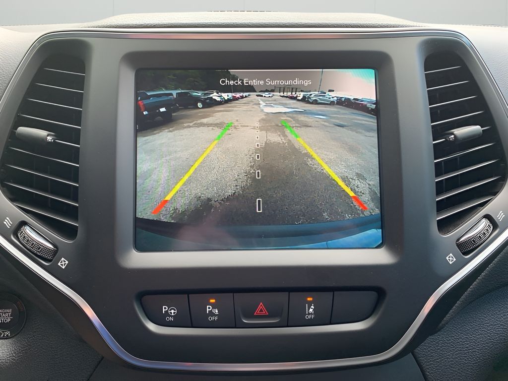 2023 Jeep Cherokee Altitude photo 20