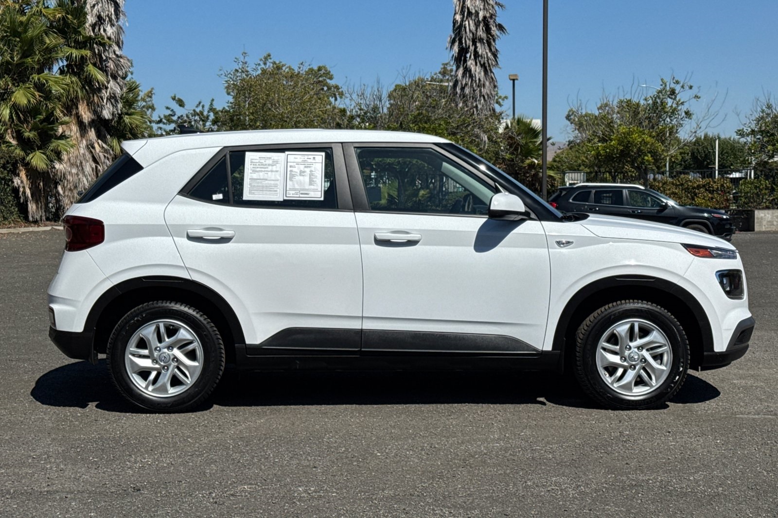 Used 2022 Hyundai Venue SE with VIN KMHRB8A36NU207416 for sale in Newark, CA