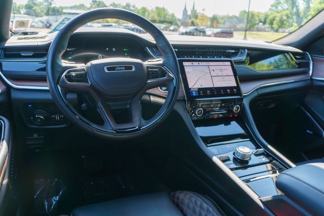 2024 Jeep Grand Cherokee Summit 4xe photo 7