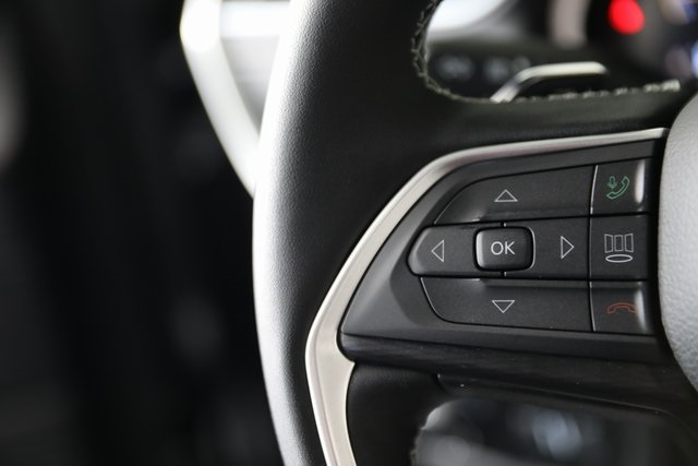 2025 Jeep Grand Cherokee Altitude X photo 4