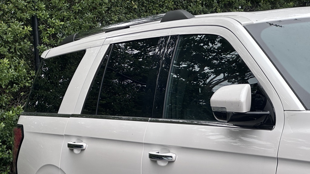 2018 Ford Expedition Limited photo 3