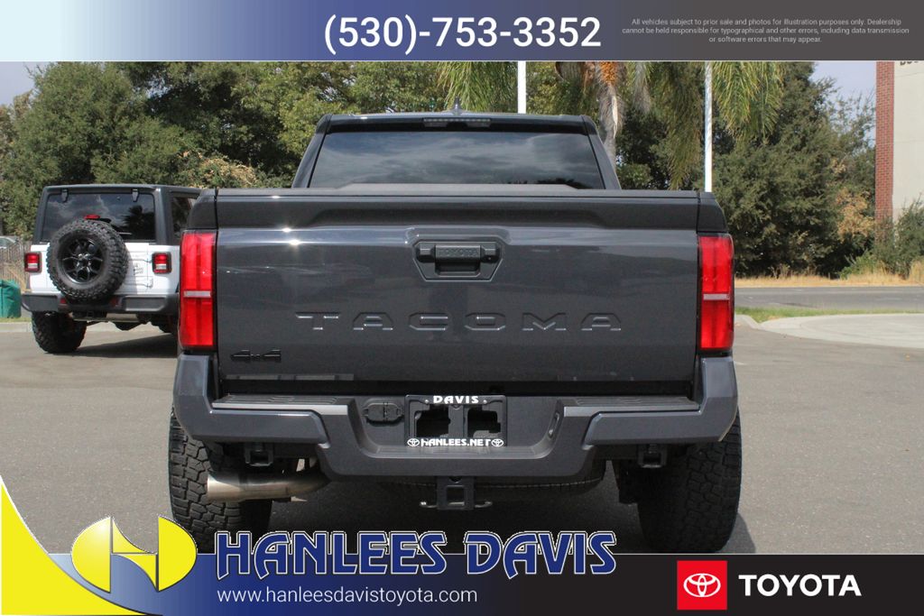 2025 Toyota Tacoma TRD Off-Road photo 8