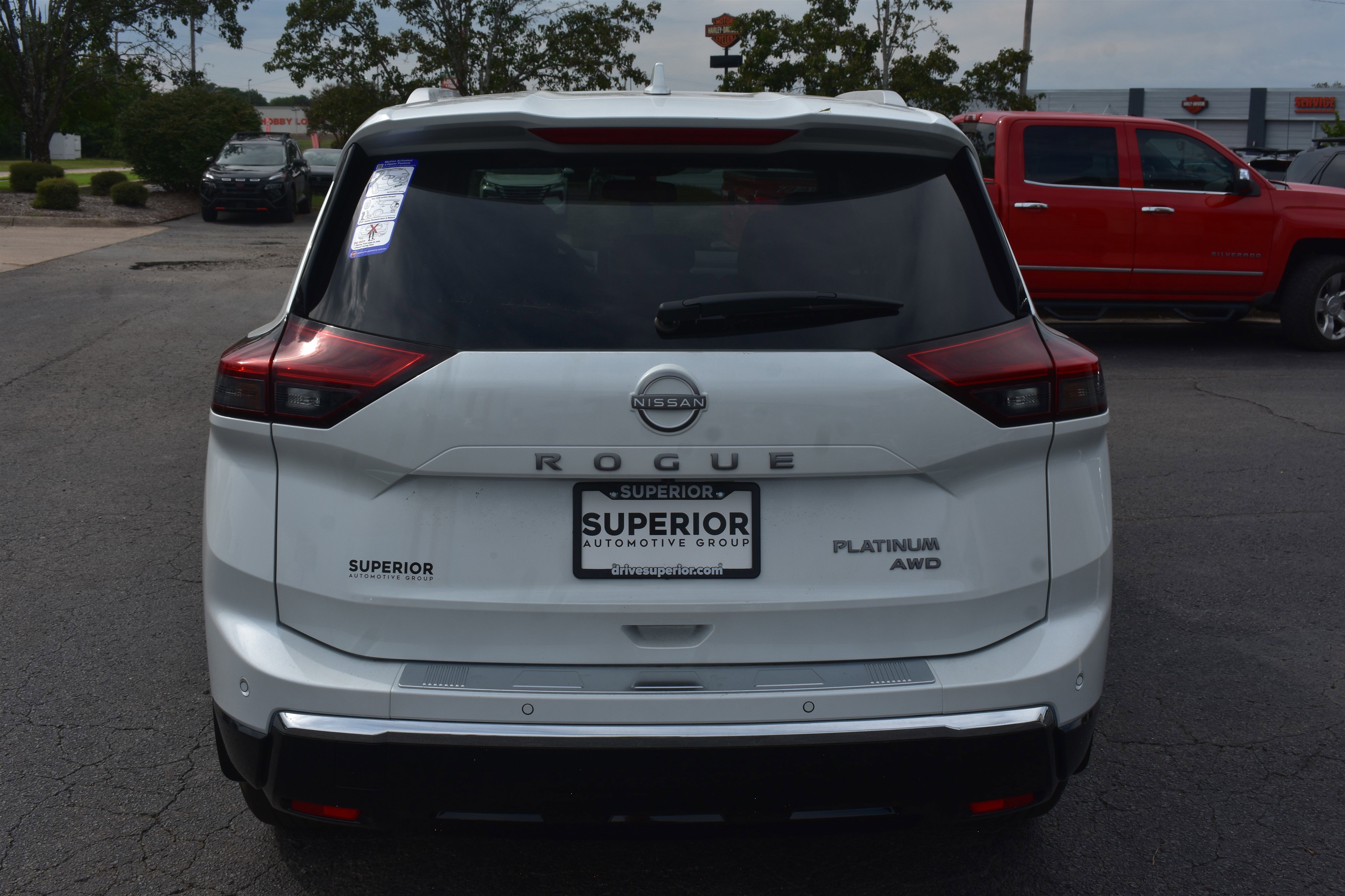 2026 Nissan Rogue Platinum photo 3