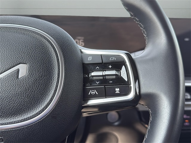 2024 Kia Sorento S photo 12