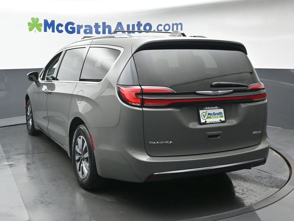 2021 Chrysler Pacifica Touring L photo 19