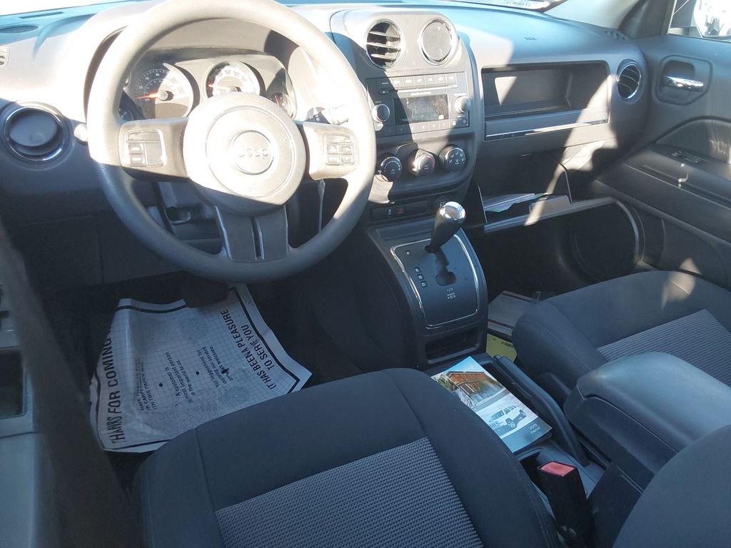 2015 Jeep Patriot Sport photo 2
