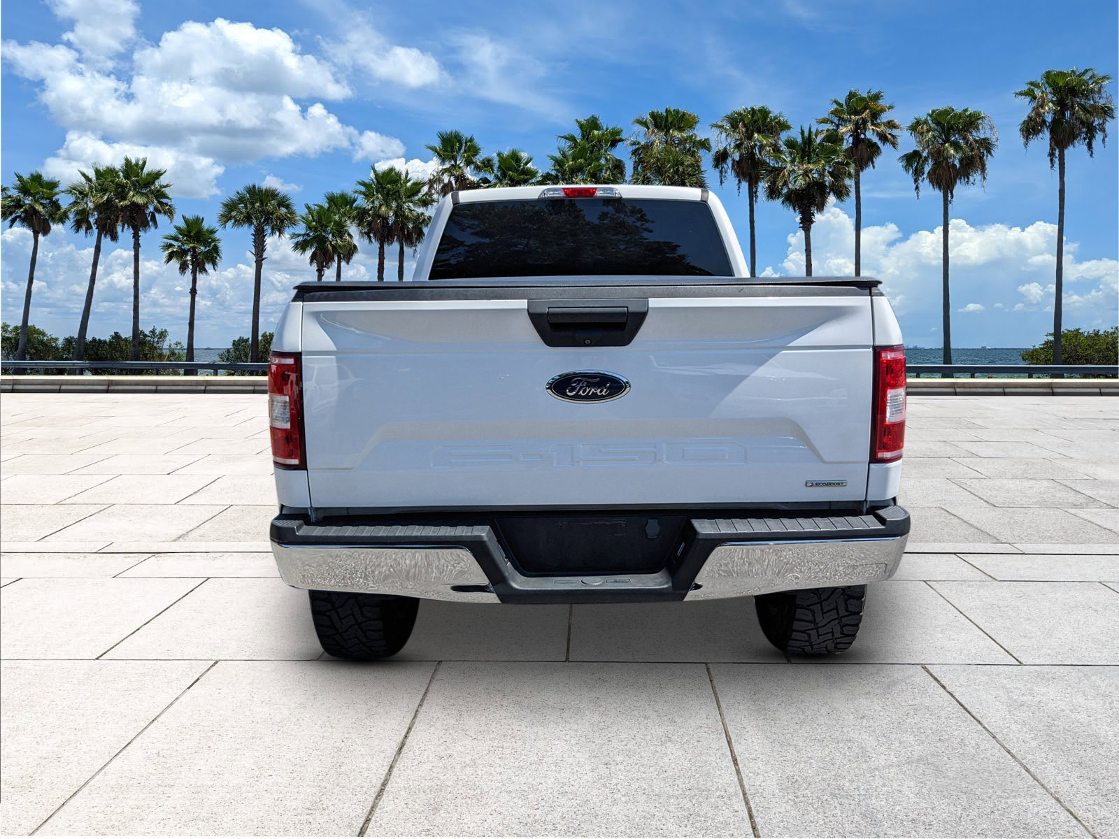 2020 Ford F-150 XLT photo 8