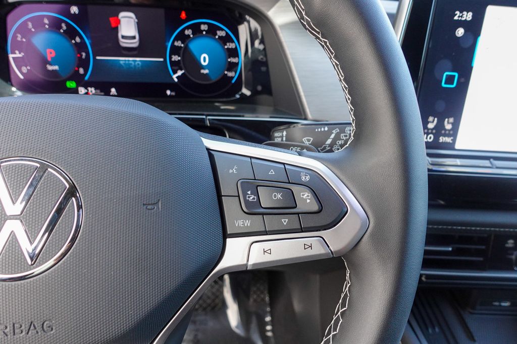 2025 Volkswagen Atlas Cross Sport SE photo 16