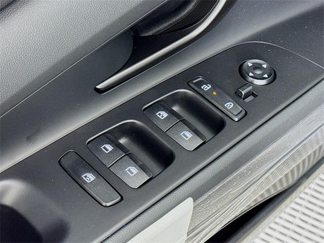 2025 Hyundai Elantra SEL Sport photo 23
