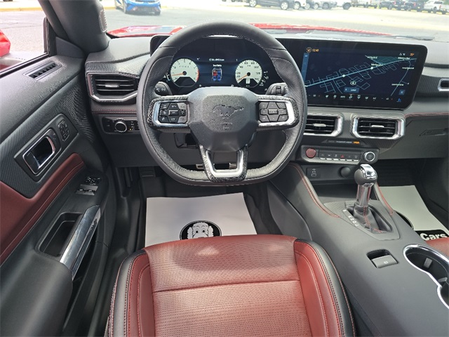 2025 Ford Mustang EcoBoost Premium photo 3